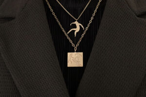 hug and hope necklaces model