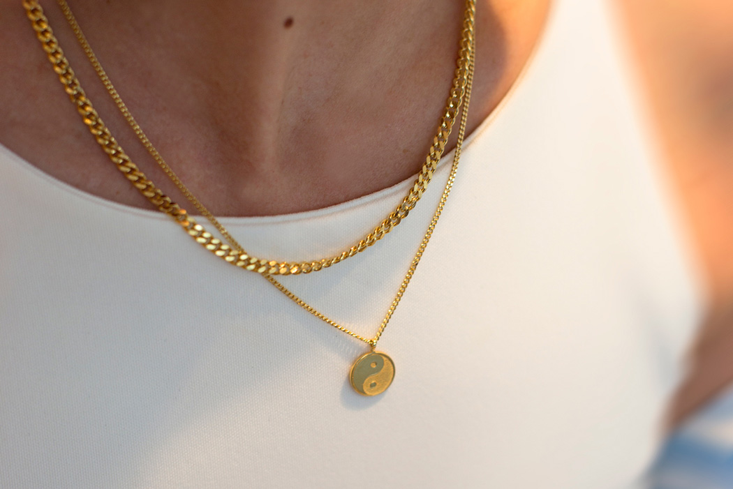 CHAIN YING YANG NECKLACE