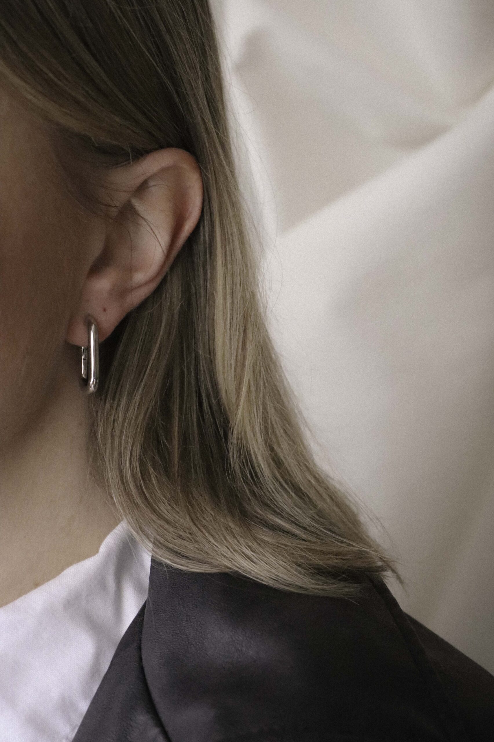Shikaku Earrings Silver - Image 4