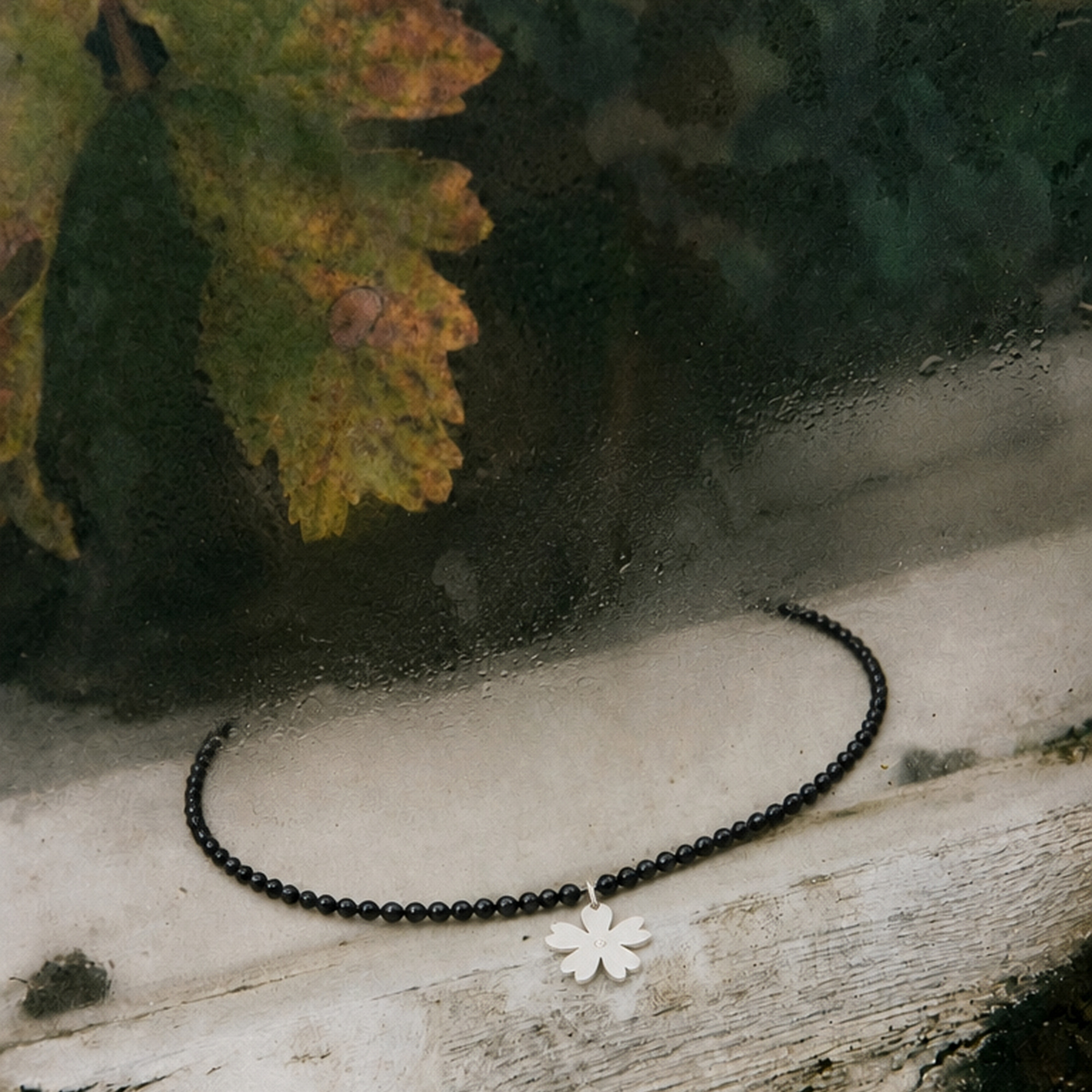 Fleur Beaded Necklace Silver Black - Image 5